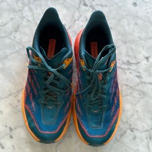Hoka speedgoat 5